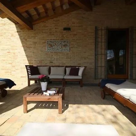 Ferienhaus Mit Privatpool Fuer 10 Personen Ca 500 Qm In Candelara, Adriakueste Italien Und Umgebung Holiday home *